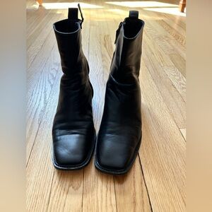 Everlane, the City Boot